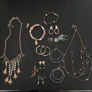 Assorted jewelry